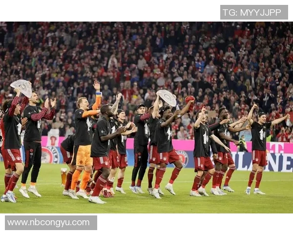 格雷茨卡的足球之路：从青涩少年到德甲巨星的成长故事