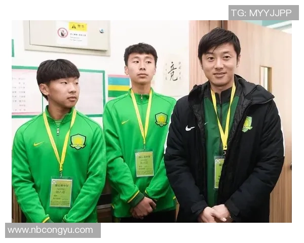 楚阿梅尼的崛起与挑战：探索年轻球员在国际赛场的成长之路