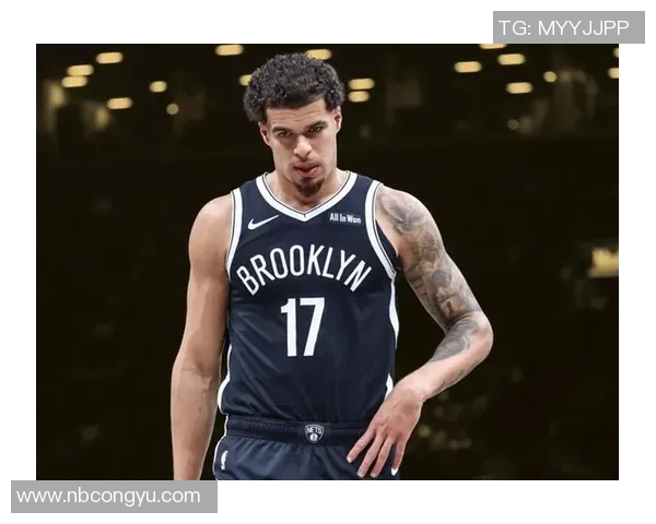 小迈克尔波特的成长之路与篮球梦想的追逐